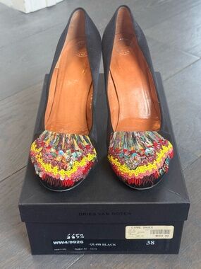 Dries Van Noten Black Pumps with Multicolor Beaded Fringe Toe